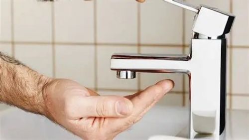У частині села Петриків до вечора не буде води