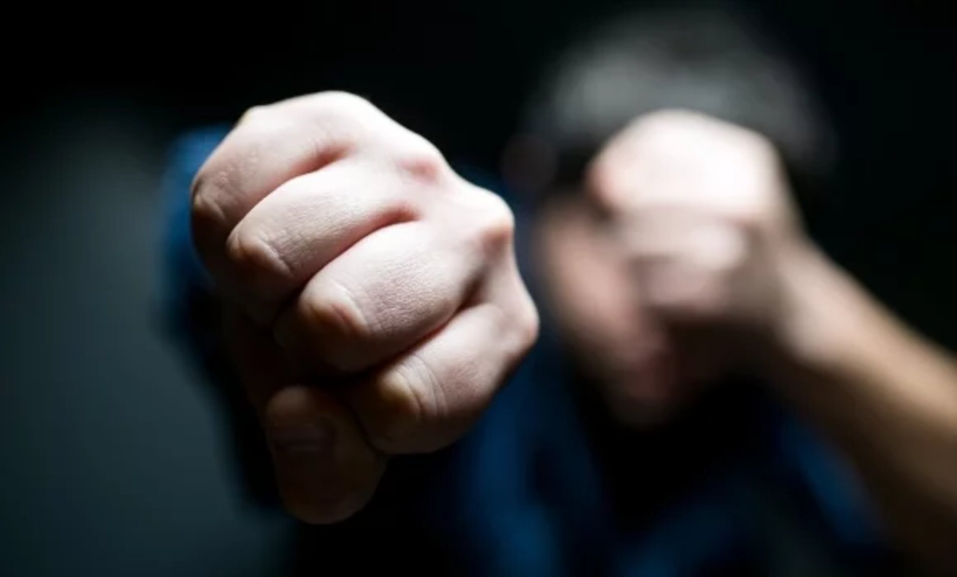 У якому стані перебуває 16-річний підліток, якого побив п’яний фізрук …
