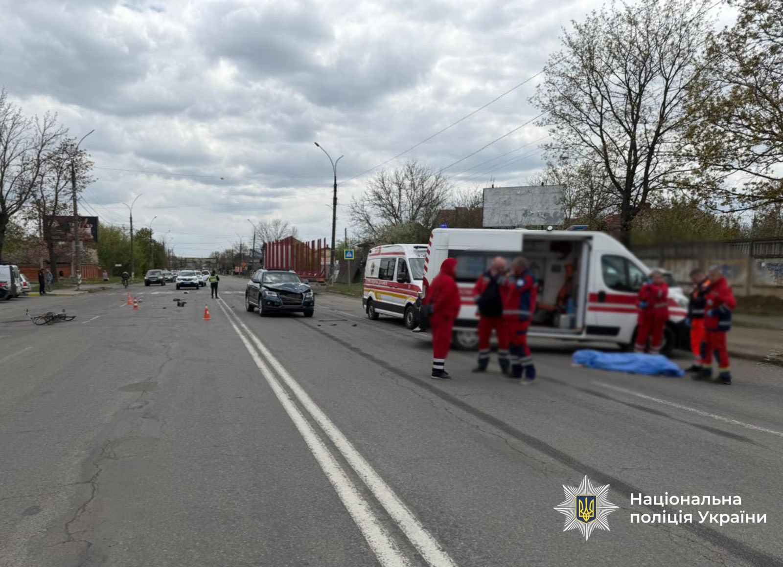 Фатальна аварія у Коломиї: авто збило жінку на велосипеді