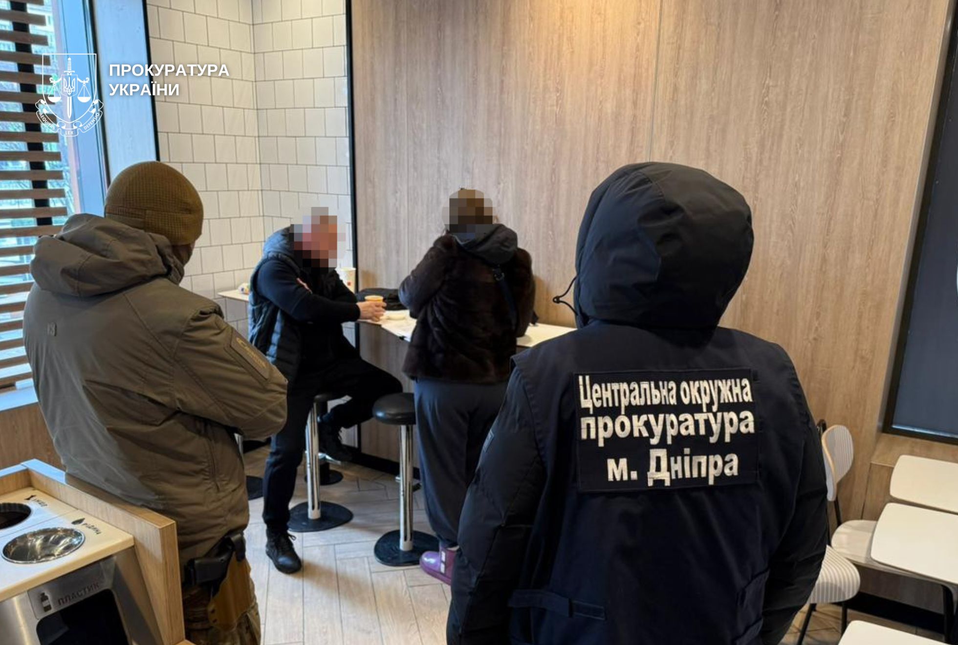 За $18 тисяч обіцяв «звільнити» від служби: на Дніпровщині судитимуть …