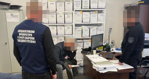 Фейкова інвалідність дружин: на Рівненщині трьом військовим оголосили підозру