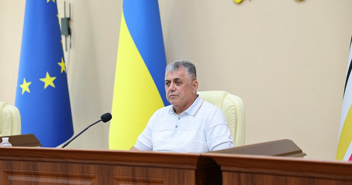 Фермер важко поранив ножем мера П'ятихаток: перші деталі