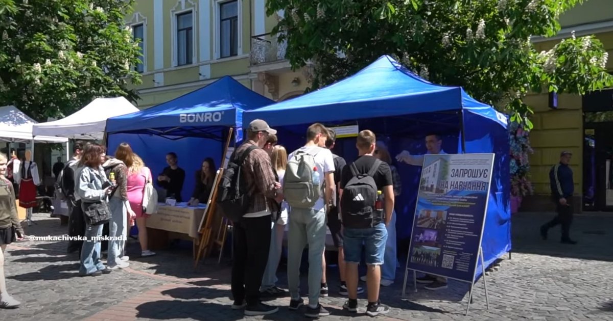 «Фестиваль кар’єри» зібрав у Мукачеві сотні учасників (ВІДЕО)