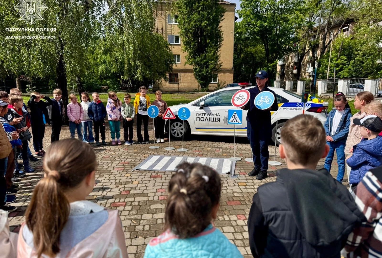 Флікери та правила руху: ужгородські школярі отримали важливий урок безпеки …