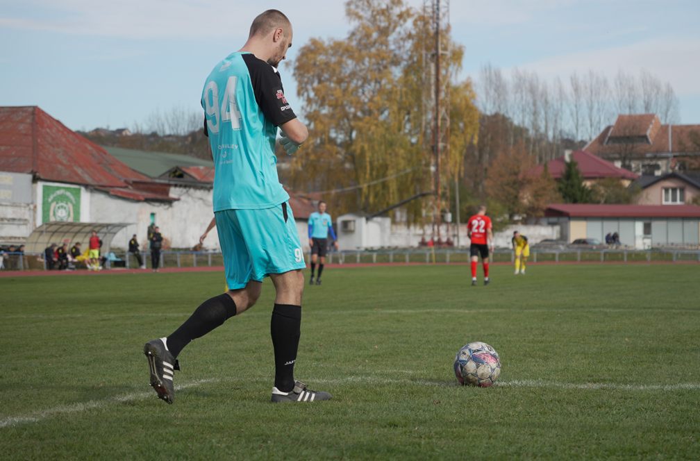 Футбольний клуб Хімік з Калуша впевнено вийшов до півфіналу обласного …