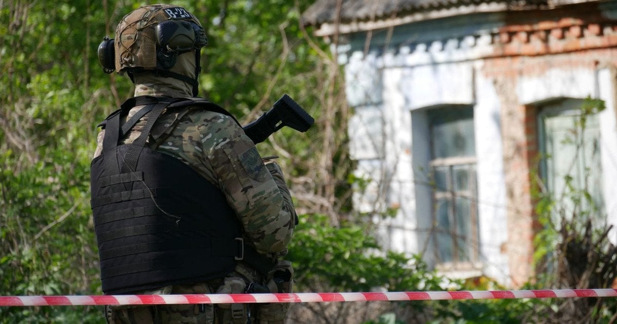 Фінал кривавої драми на Хмельниччині: спецназ ліквідував озброєного нападника