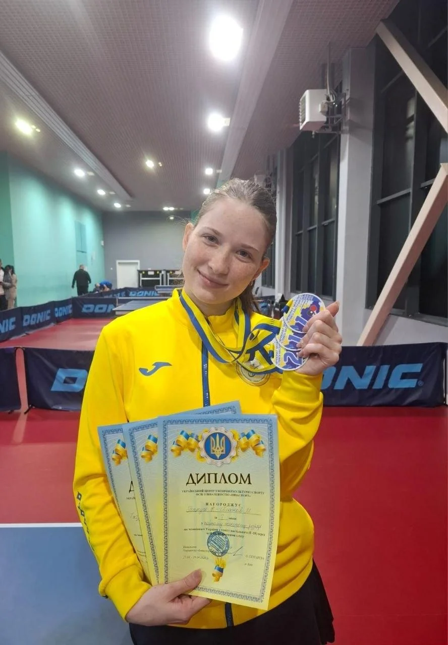 Херсонська спортсменка виборола три медалі на чемпіонаті України з настільного …