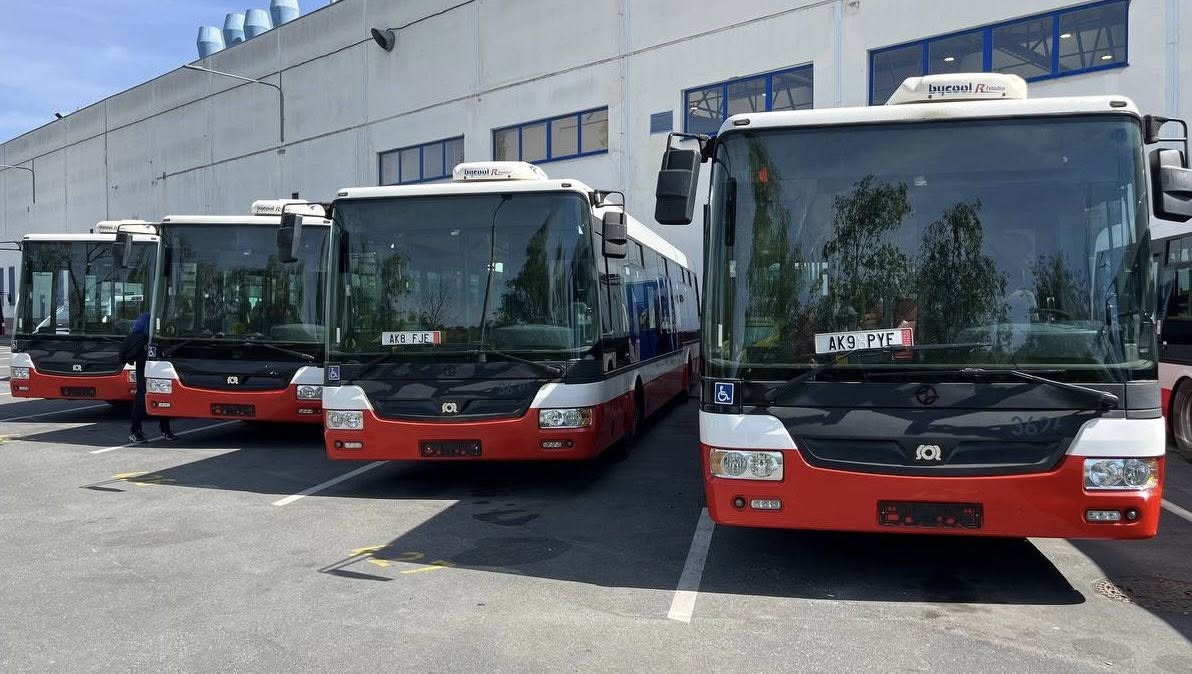 Хмельницький отримав чотири низькопідлогові автобуси SOR NB 12 від Праги