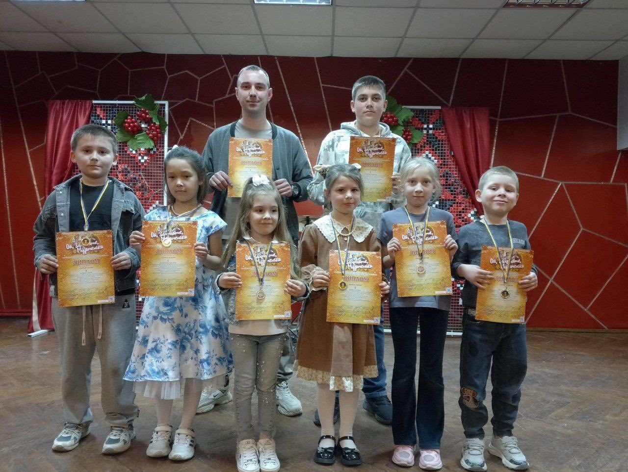 Хмільницькі юні музиканти підкорили міжнародний конкурс українською народною піснею