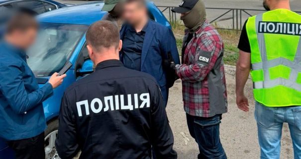 Ціна майбутнього дитини — $5500: на Харківщині затримали адвоката, який …