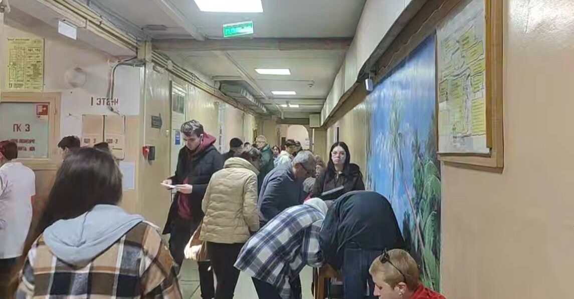 Черги та ускладнений доступ до послуг: у захопленому Бердянську погіршується …
