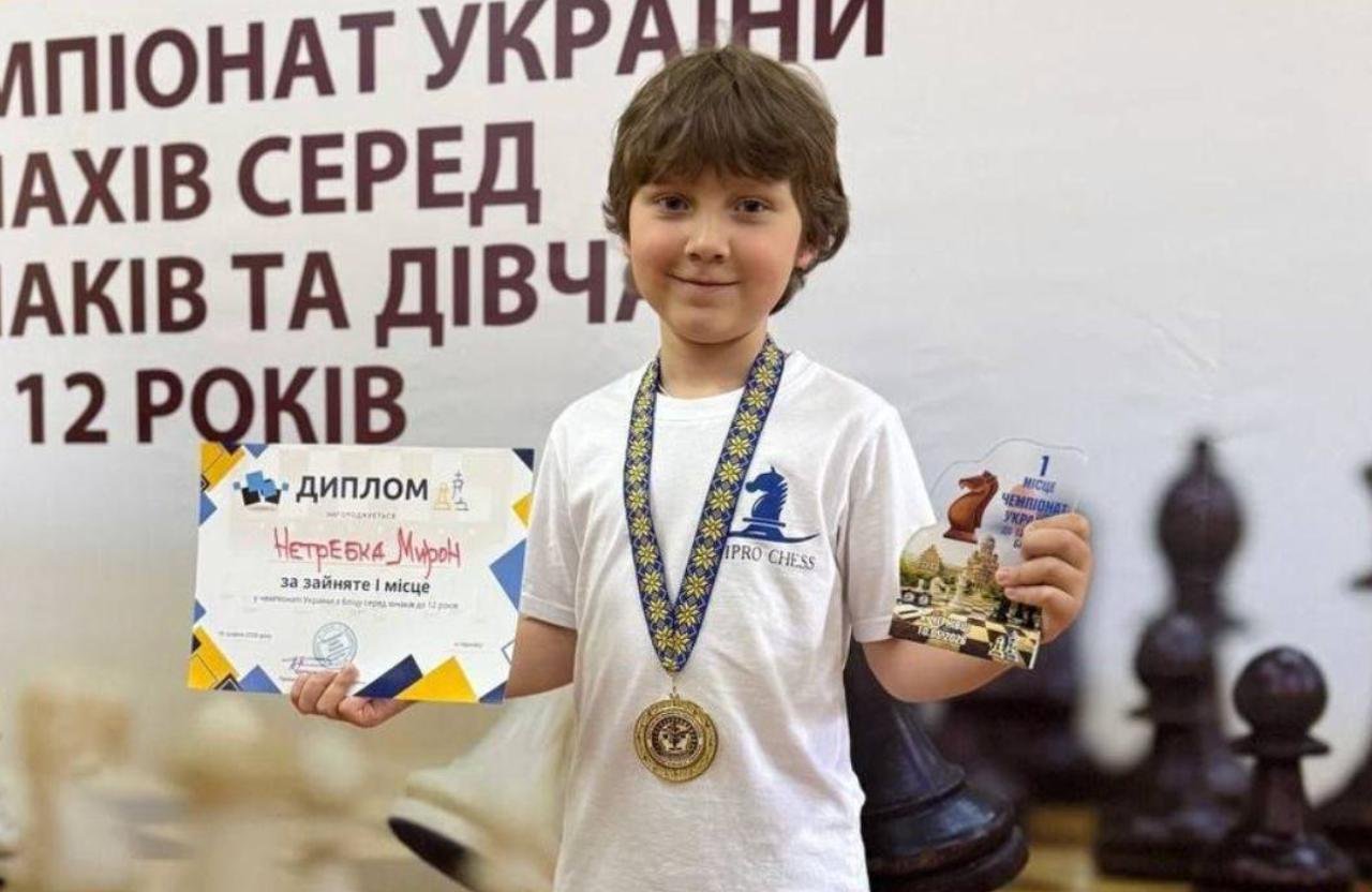 Чергова перемога: юний шахіст з Дніпра став чемпіоном України