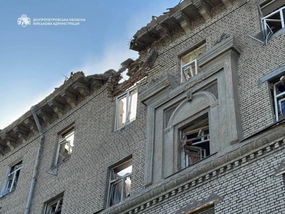 Через атаку росіян на Дніпро пошкоджений гуртожиток університету (Відео)
