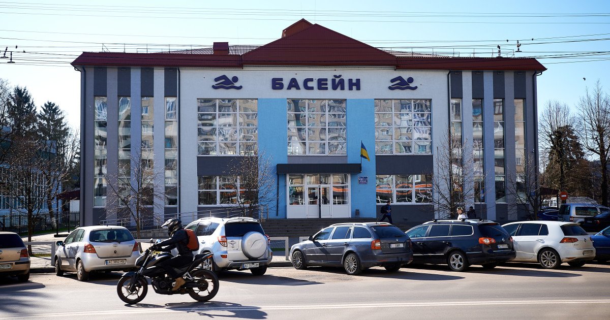 У Луцьку тимчасово закрили басейн на Грушевського після пошкоджень