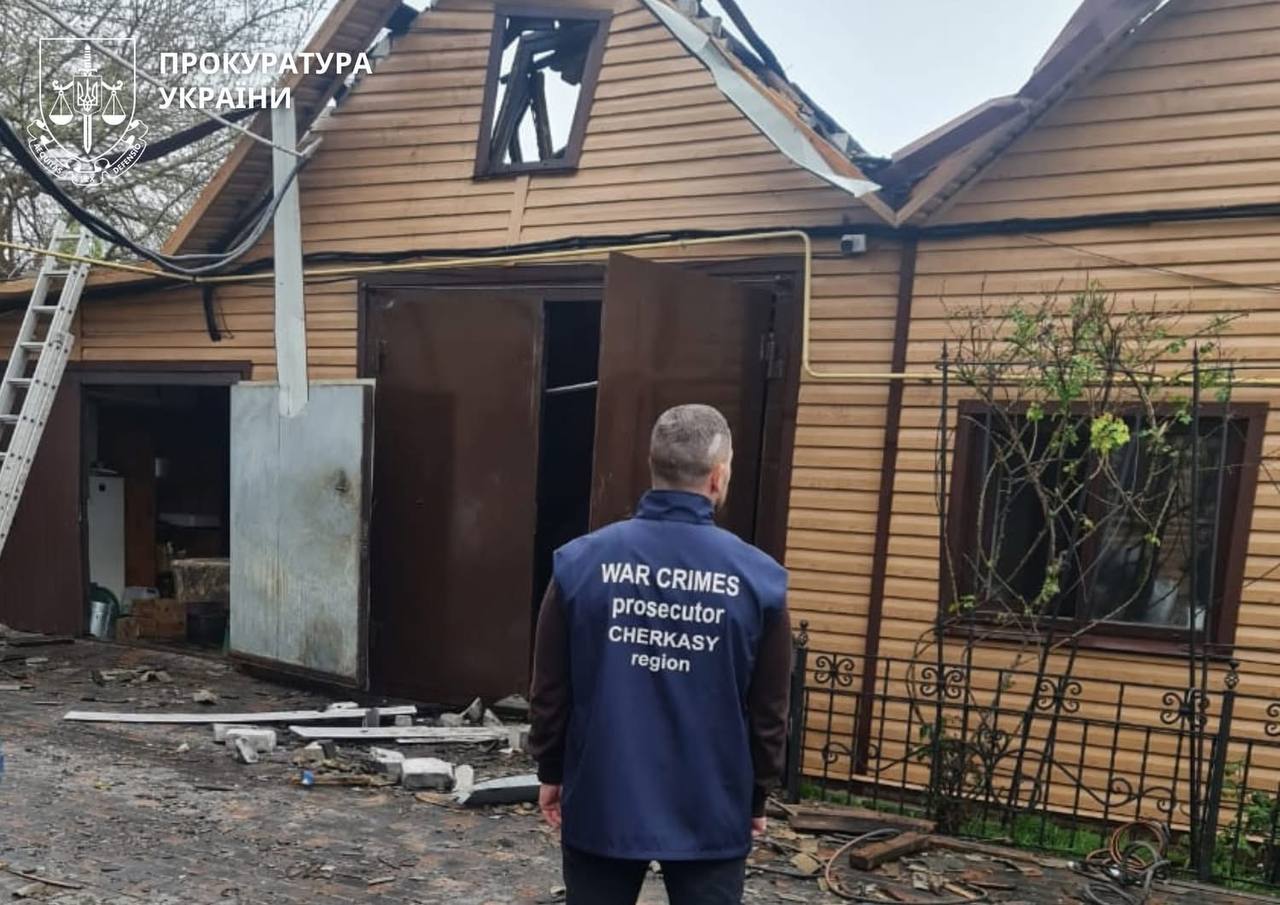 Черкаська прокуратура розслідує атаку дронів на Смілу