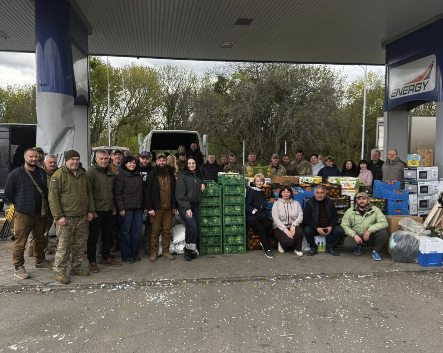 Черкаські освітяни передали на Схід інвентар, продукти та дитячі малюнки …