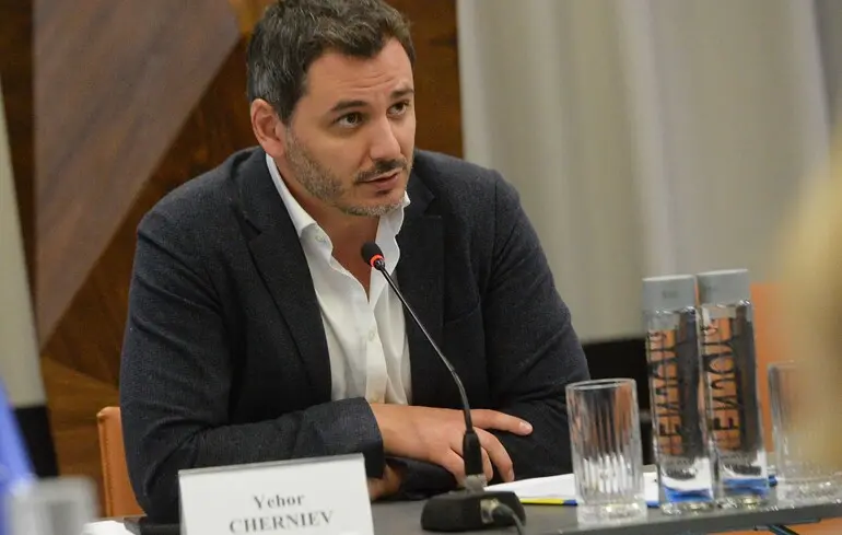 Чернєв: Україна не поступиться суверенітетом навіть під тиском