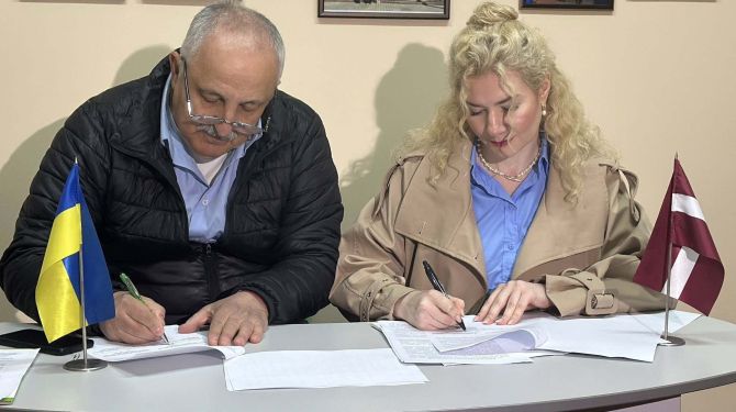 Чернівецька ОВА уклала угоду з Почесним консульством Латвії