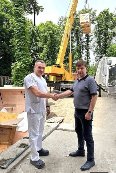 Чернігівський онкоцентр отримує третій лінійний прискорювач