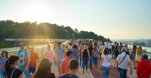 Чи вистачить Україні власних рук: науковець оцінив дефіцит кадрів без …