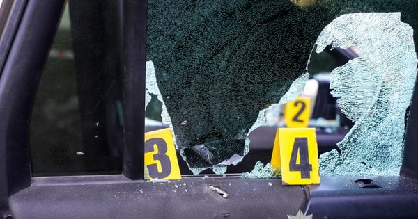 Чоловік з автомата стріляв у працівника ТЦК і поліцейського на …