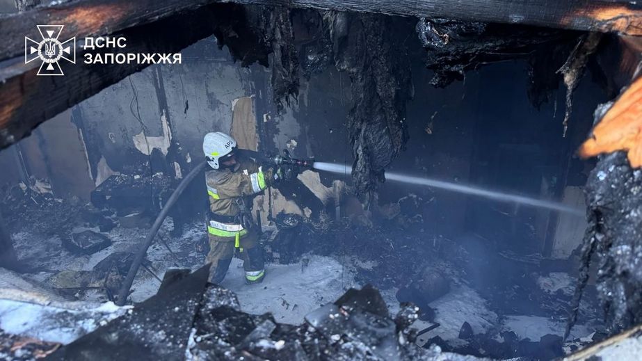 У Запоріжжі вирувала пожежа: постраждала людина