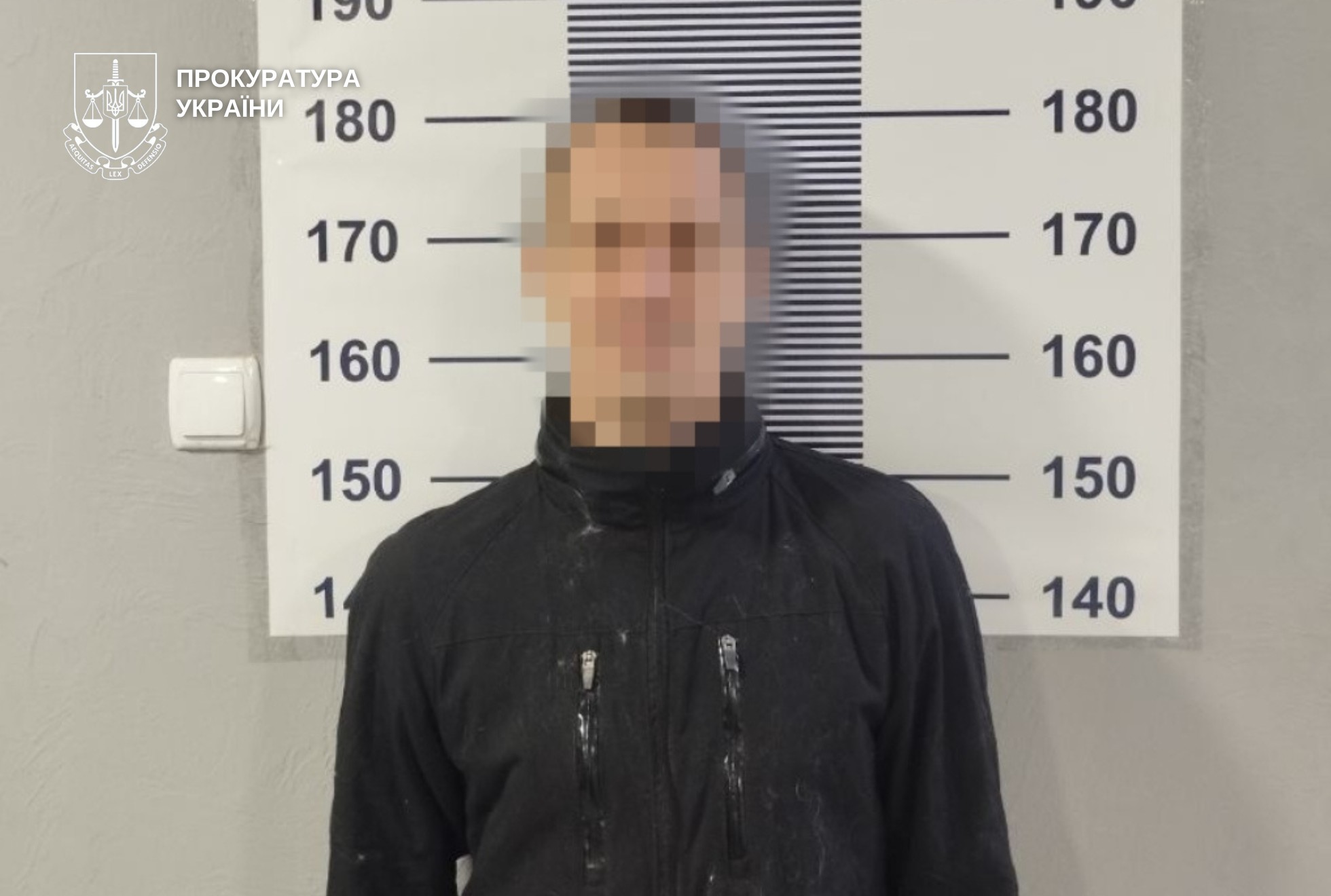 Чоловік, який викинув собаку з вікна багатоповерхівки на Хмельниччині, отримав …