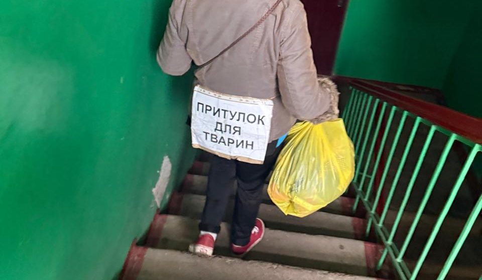 Чути трупний запах: у багатоповерхівці Черкас виявили псевдопритулок (ФОТО)
