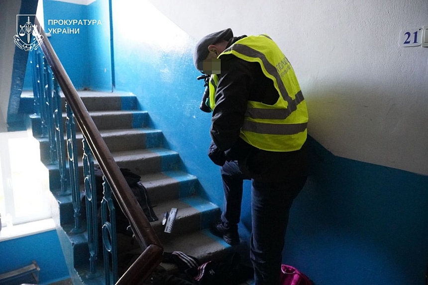 Школярці, яка вдарила однокласницю ножем у Тернополі, повідомили про підозру