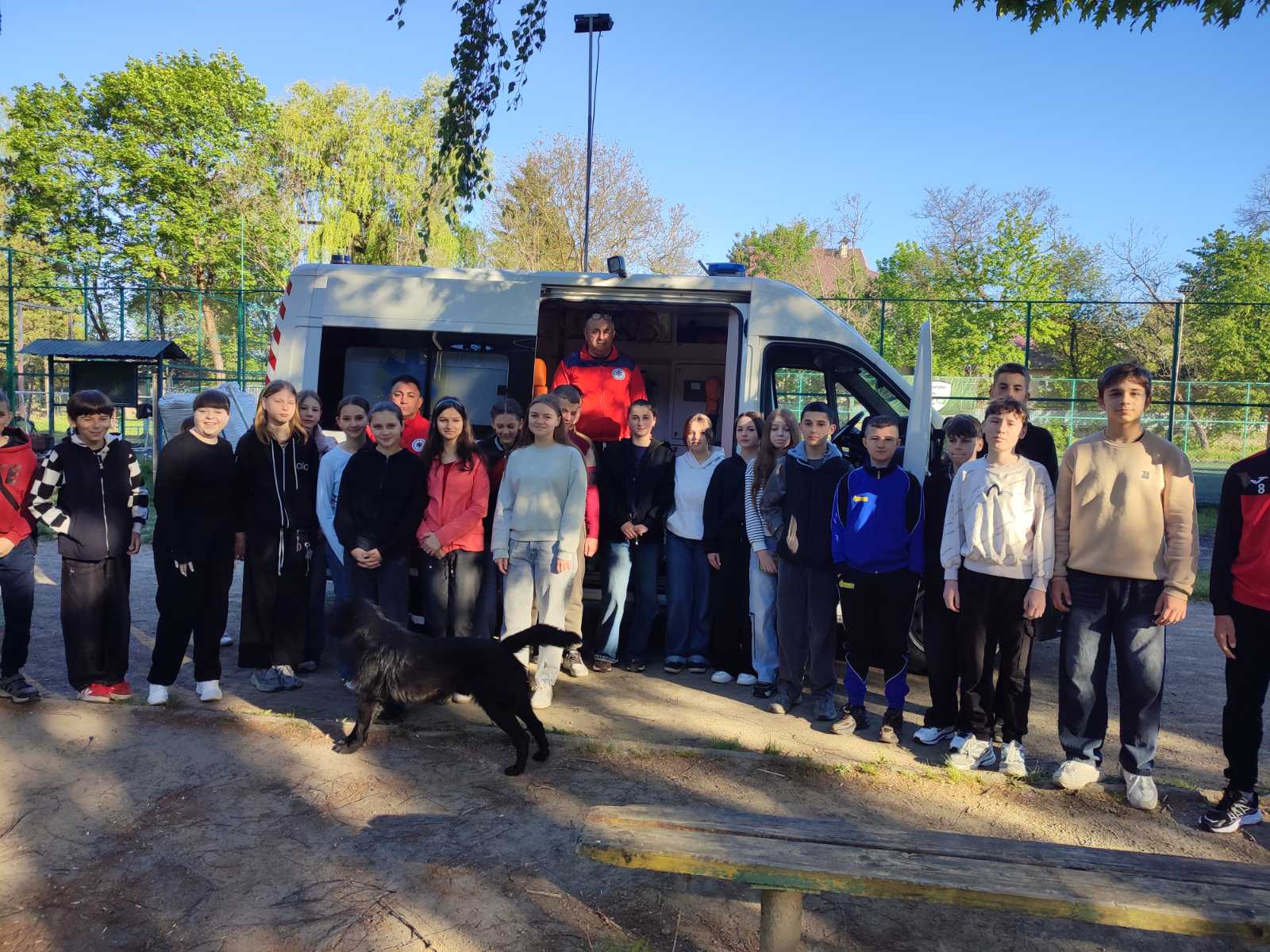 Школярів на Закарпатті вчили рятувати життя: у Королево провели незвичайний …