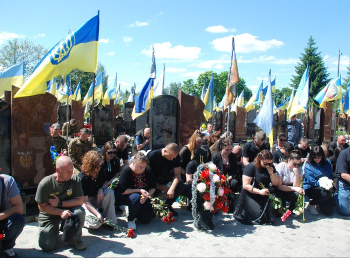 Шостка провела в останню путь двох захисників України Владислава Хабенка …