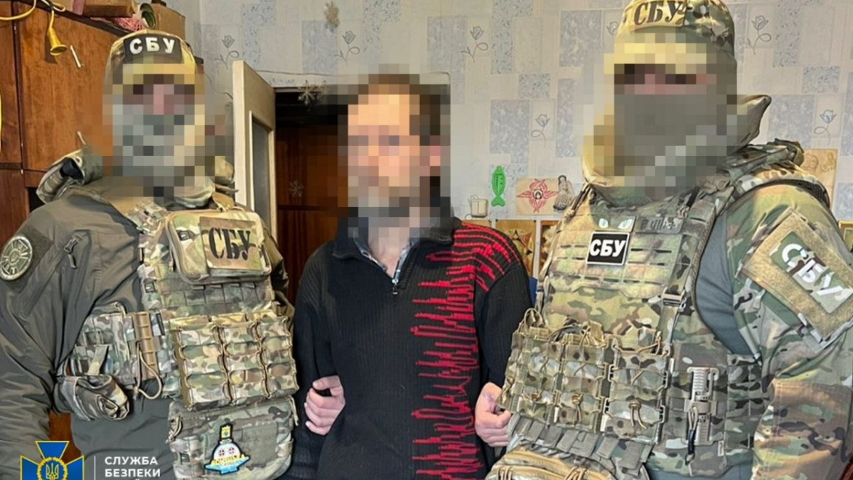 Шпигун у масці пенсіонера: СБУ затримала російського коригувальника у Запоріжжі