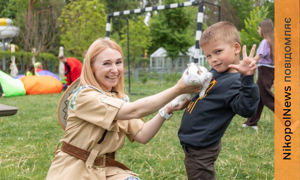 «Щоб жодна дитина не почувалася самотньою»: на Дніпропетровщині відбувся Родинний …