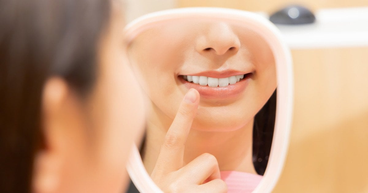 Що таке здорова усмішка і чому сліпуча білизна не є …