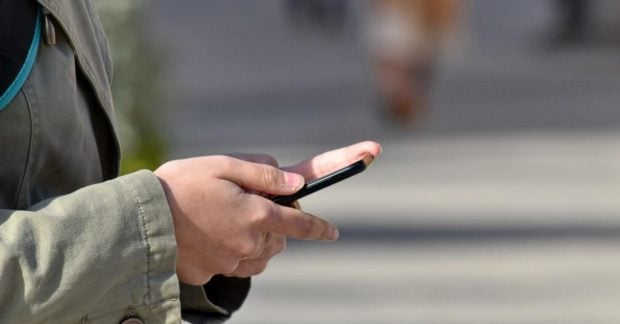 Що робити, якщо вкрали телефон: інструкція для Android та iPhone