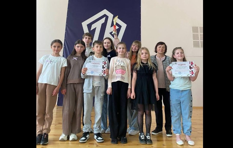 Юні театрали з Маневич здобули призове місце на обласному конкурсі …