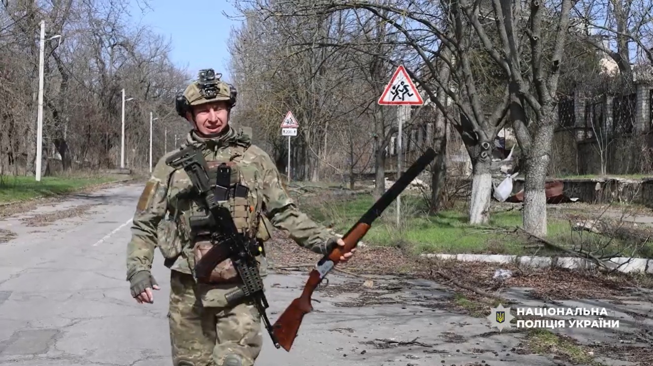 Як на Херсонщині мобільно-вогневі групи поліції захищають від ворожих дронів