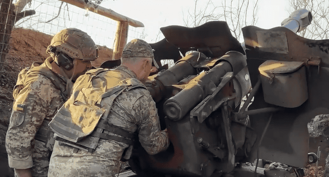 Як на запорізькому фронті використовують гаубицю Д-20 (ВІДЕО)