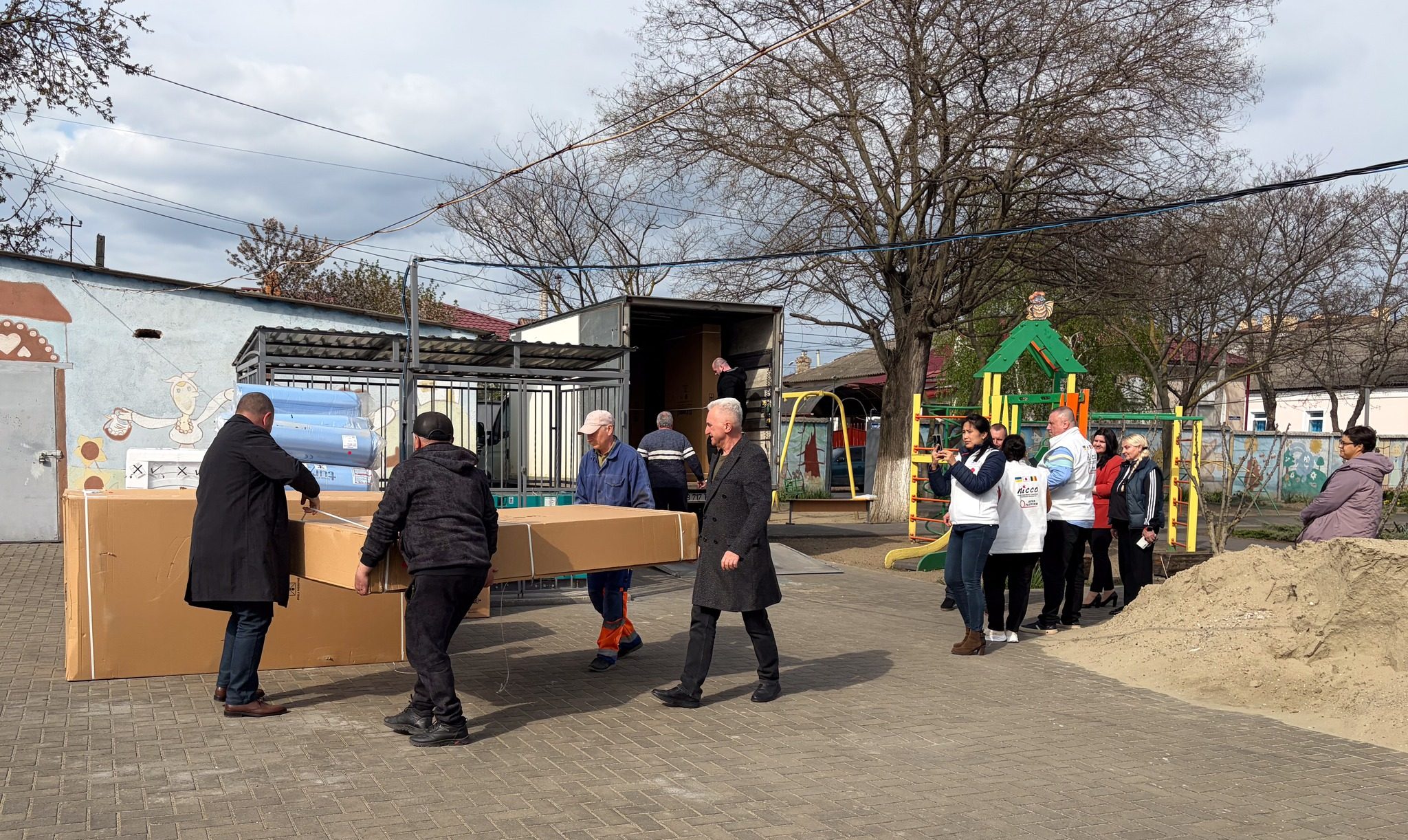Японські партнери надали гуманітарну допомогу Ізмаїльському дитячому реабілітаційному центру