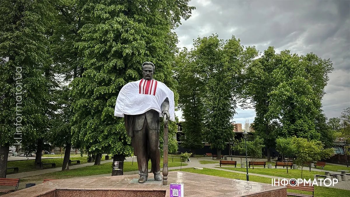 До дня вишиванки у Студентському сквері Коломиї проведуть ярмарок