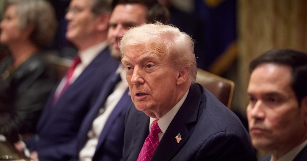 "Я б хотів": Трамп заявив, що перемир'я між Україною та …