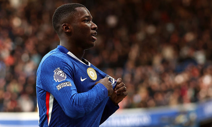 "Я хочу стати легендою Челсі". Кайседо різко відреагував на чутки …