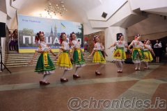 У харківській підземці святкували день вишиванки
