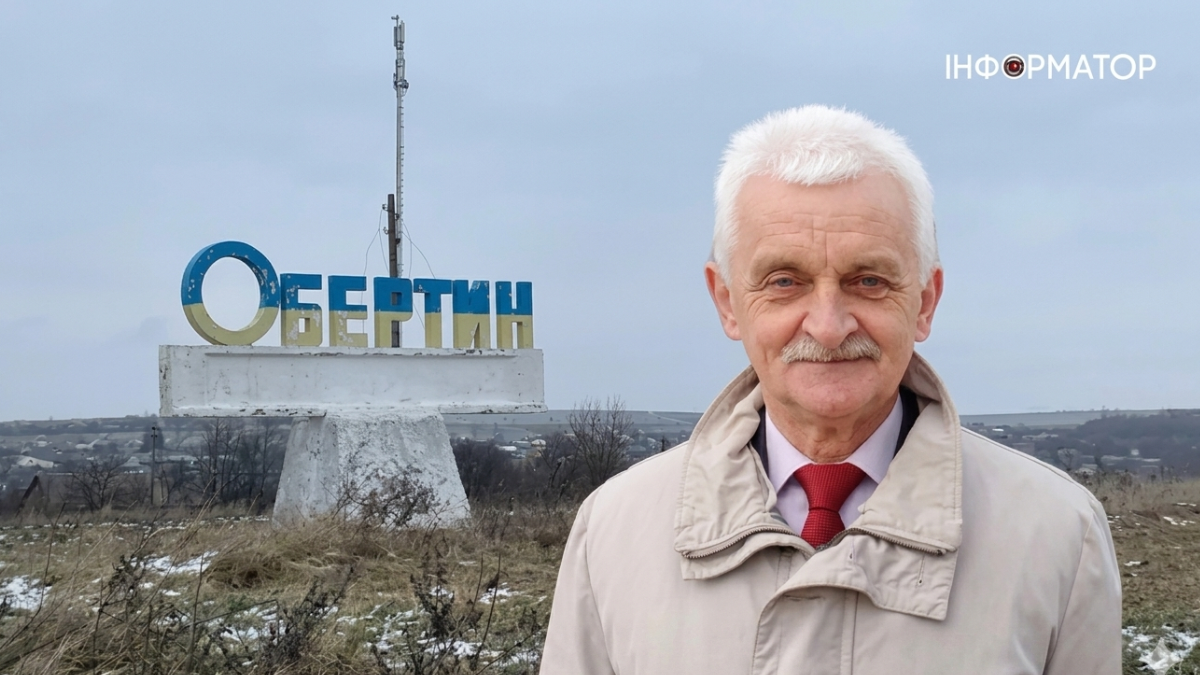 1300€ на місяць заробляє голова Обертинської громади Віктор Хамут