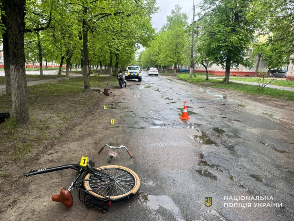 15-річний мотоцикліст на Сумщині збив велосипедистку