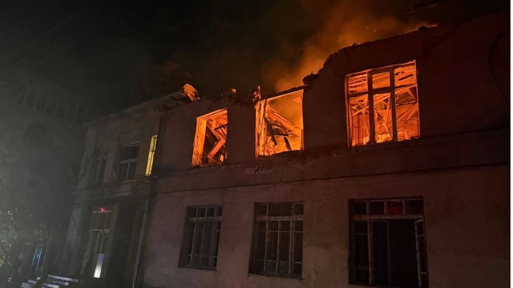 20 постраждалих і вогонь у житлових кварталах: рф вдарила по …