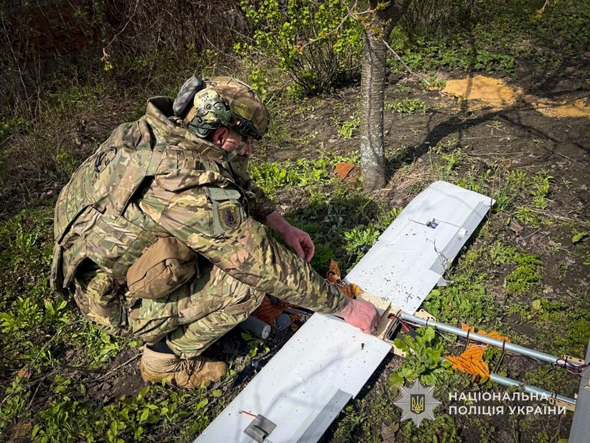 Вибухотехніки поліції Сумщини знешкодили ворожий безпілотник