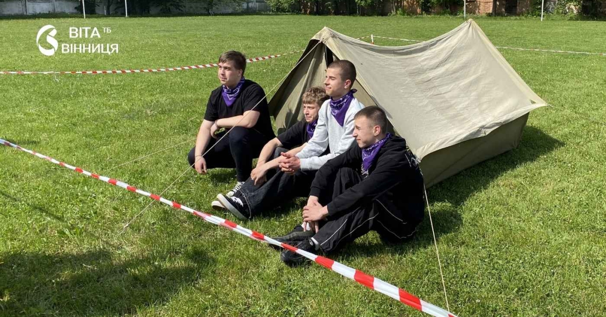 450 студентів, багаття та смуга перешкод: у Вінниці влаштували драйвовий …