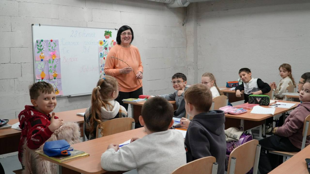 450 учнів одночасно: у Кривому Розі модернізували ще одне шкільне …