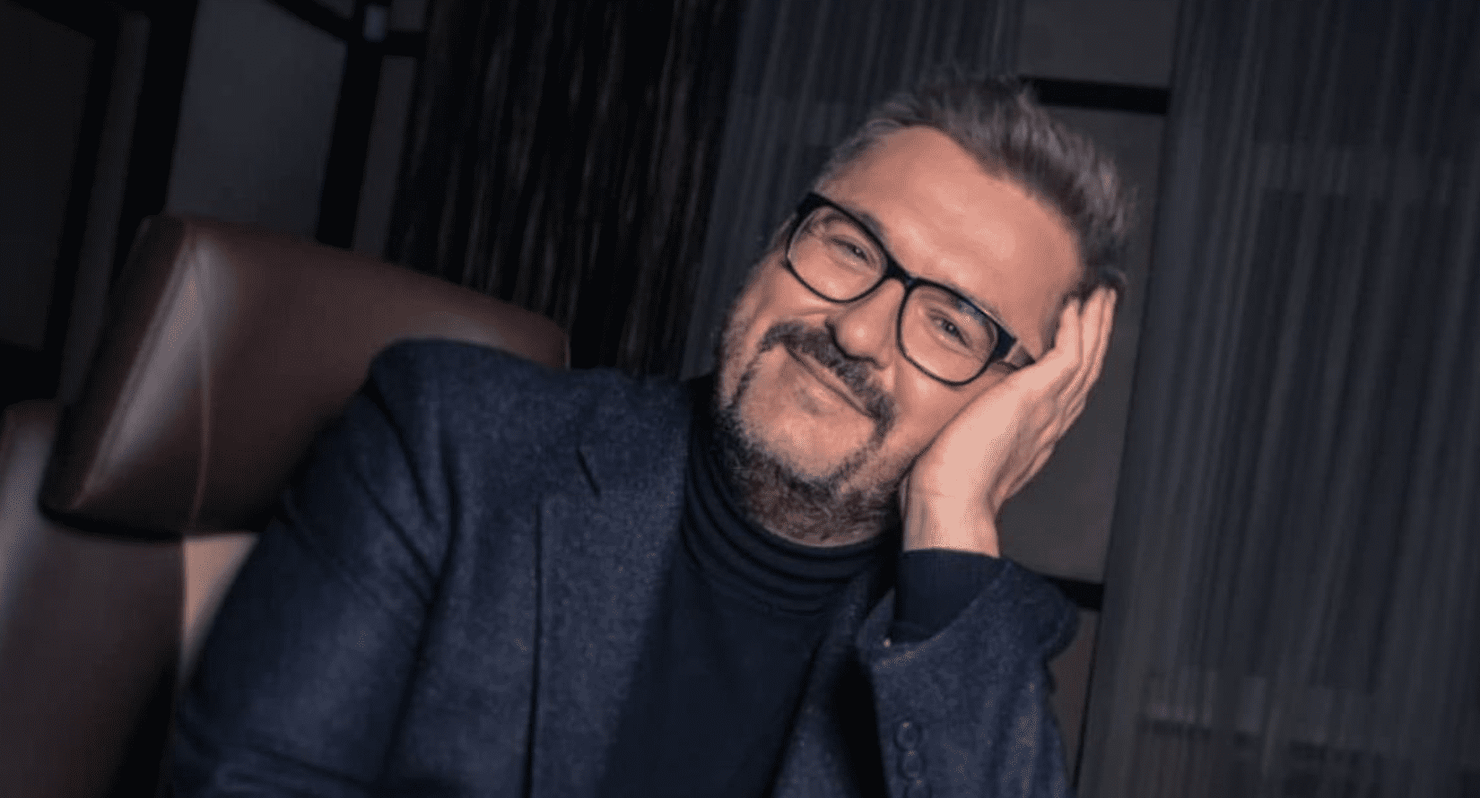 52-річний Олександр Пономарьов змінив три жінки: як виглядають всі дружини, …